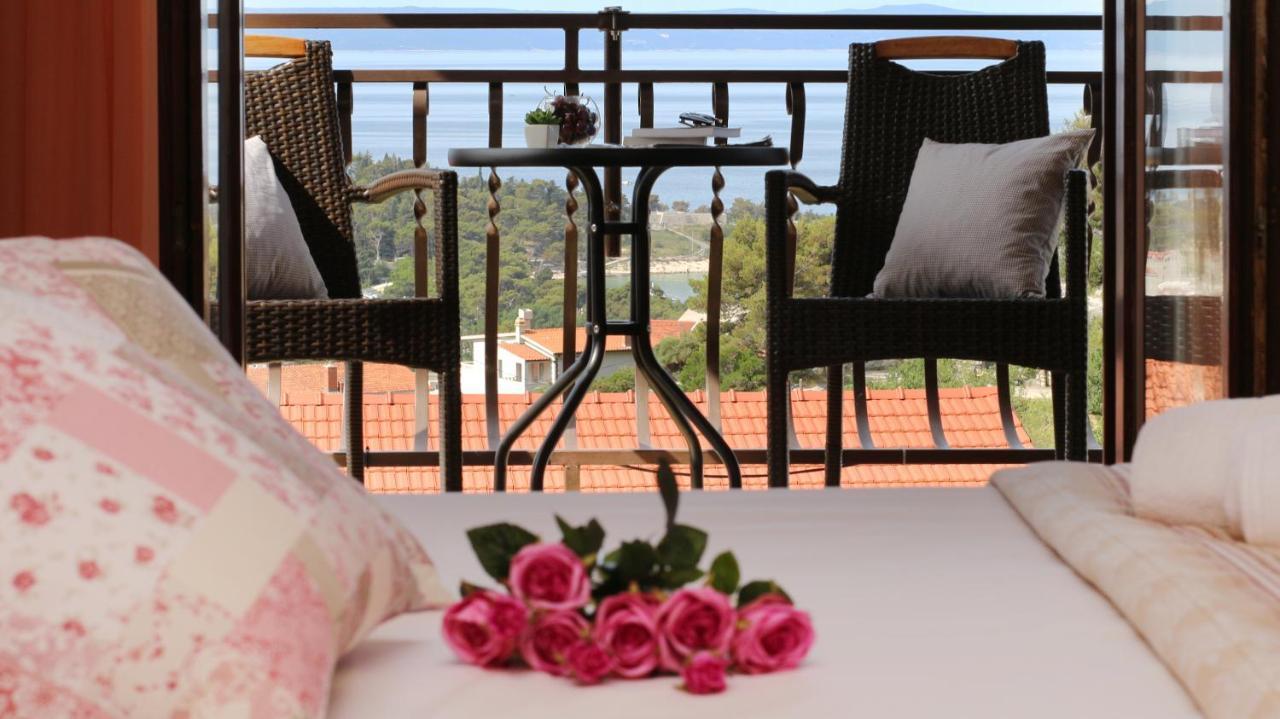 Apartment Iva With Sea View Makarska Eksteriør bilde